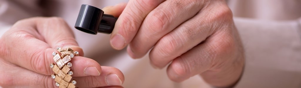 Bien reconnaître les poinçons des bijoux en or, argent et platine
