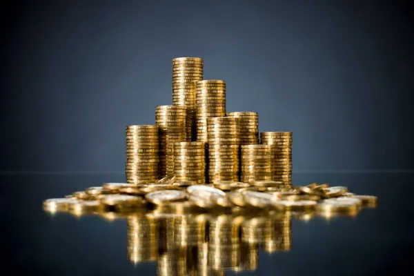 Krach des cryptomonnaies et remontée de l’inflation confirment le statut de « valeur-refuge » de l’or